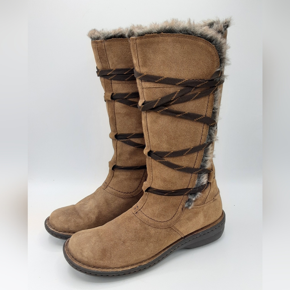 Clarks Avington Hayes Brown Suede Faux Fur Lined Lace Up Women's Cozy Boots.